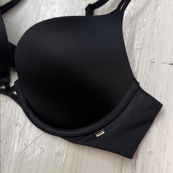 Victoria's Secret Sleek Black Very Sexy Push-Up Bra - Picture 6 of 12